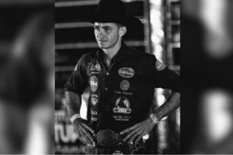 peão morre pisoteado por touro em rodeio no interior de SP